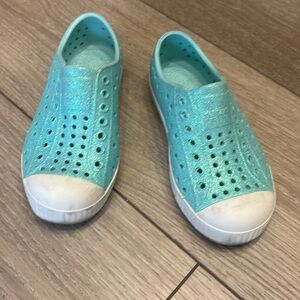 Native Jefferson teal glitter size C10